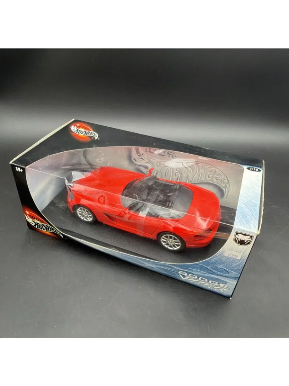 1/18 Hot Wheels 2000 Dodge Viper RT-10 Red